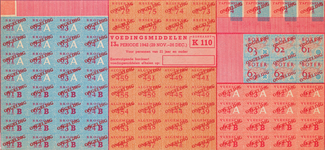 710313 Bonkaart Voedingsmiddelen K 110, 13e periode 1942 (29 nov.-26 dec.). Op alle bonnen de rood gedrukte opdruk ...